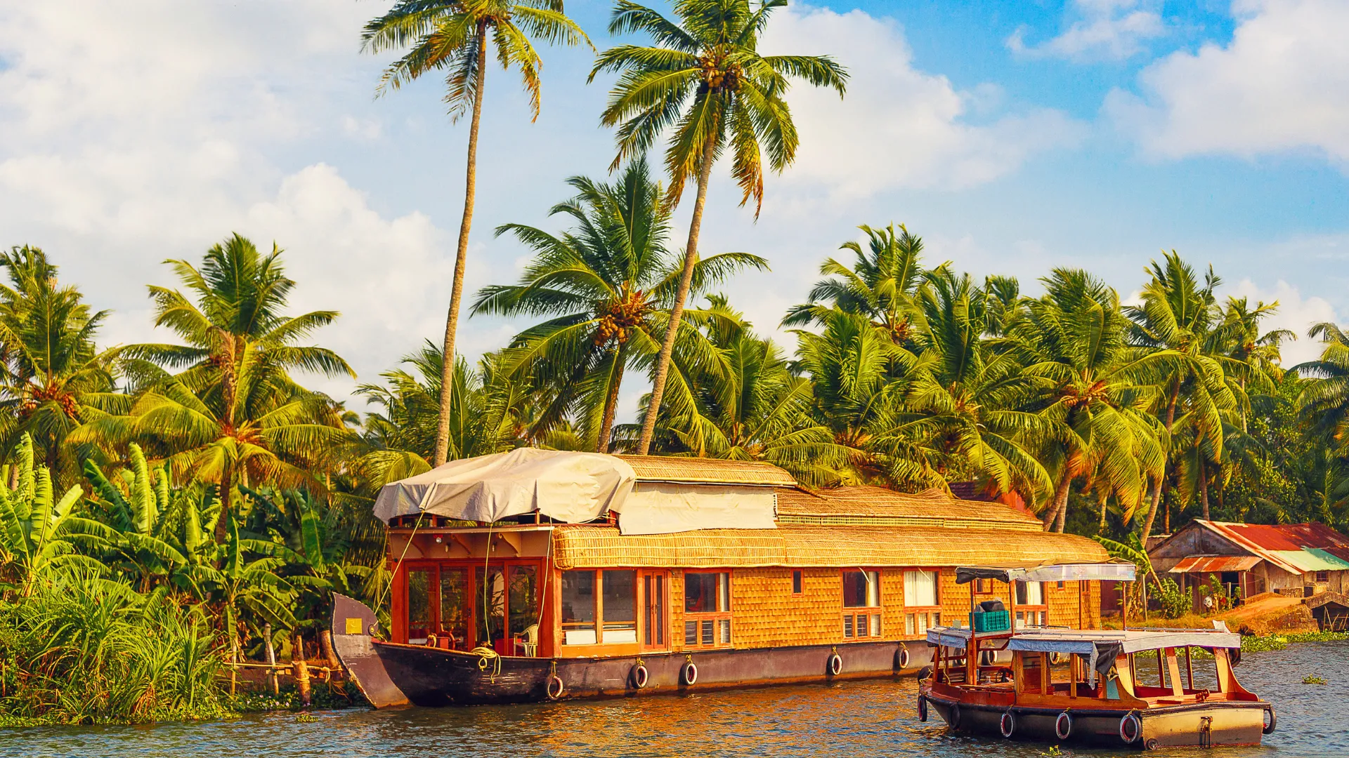  Alleppey Houseboat