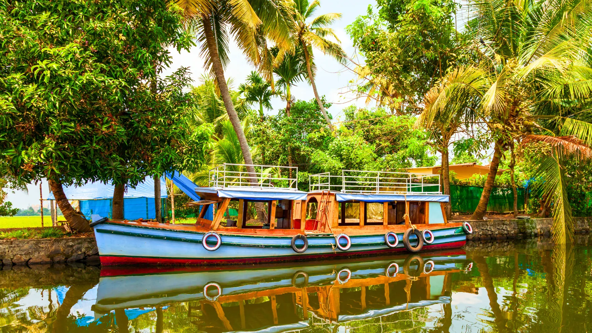  Alleppey Houseboat