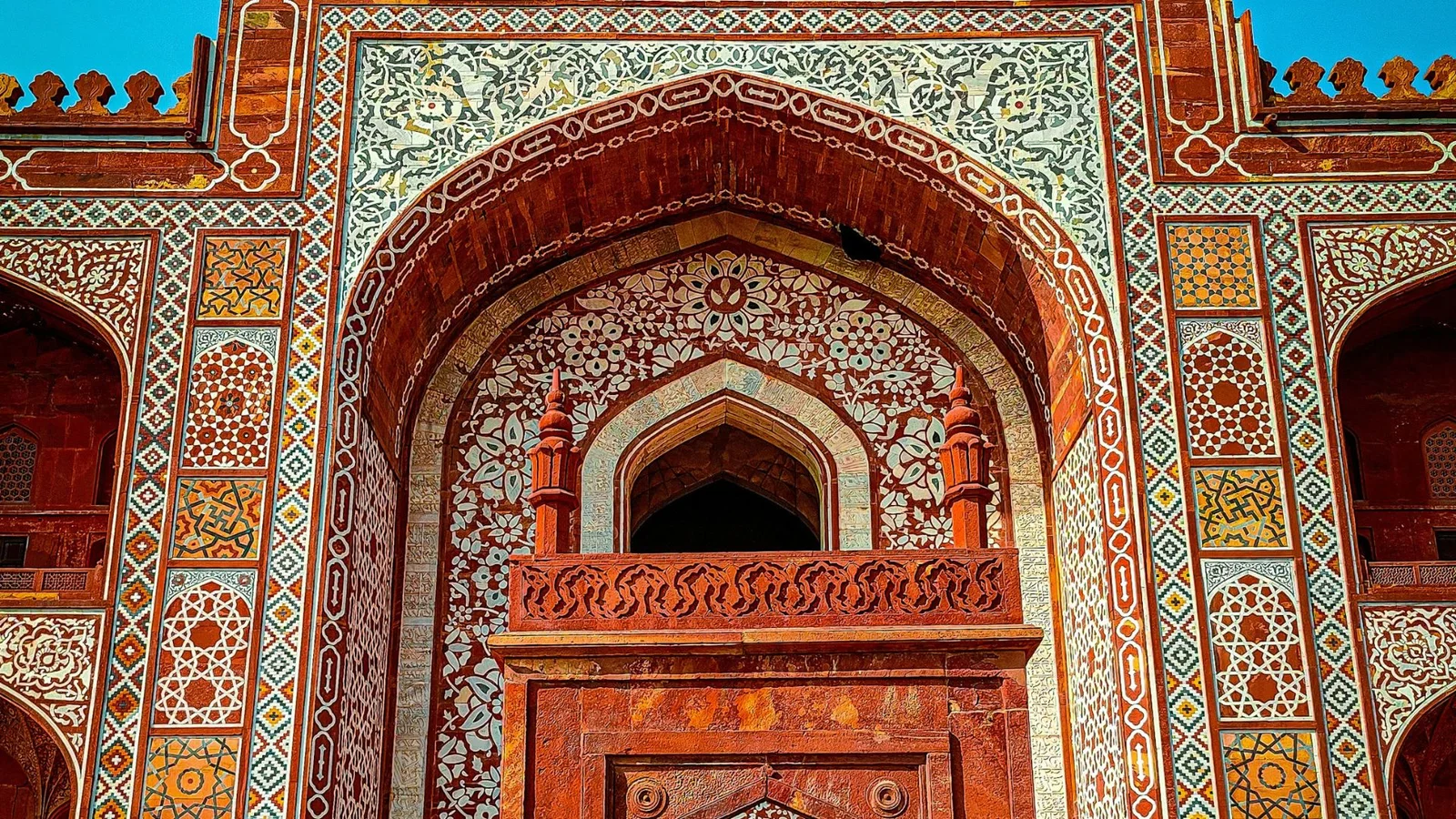 Sheesh Mahal